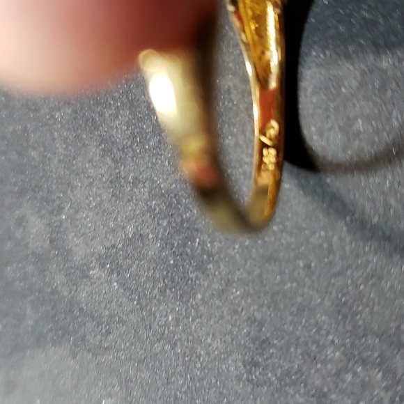 Ring - Picture 4 of 6